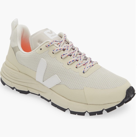 Veja Shoes - Veja Dekkan Alveomesh Sneaker